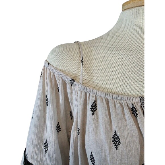 Maurices Dress Womans Large Tan Boho Aztec Southwest Off Shoulder NWT - Picture 7 of 12